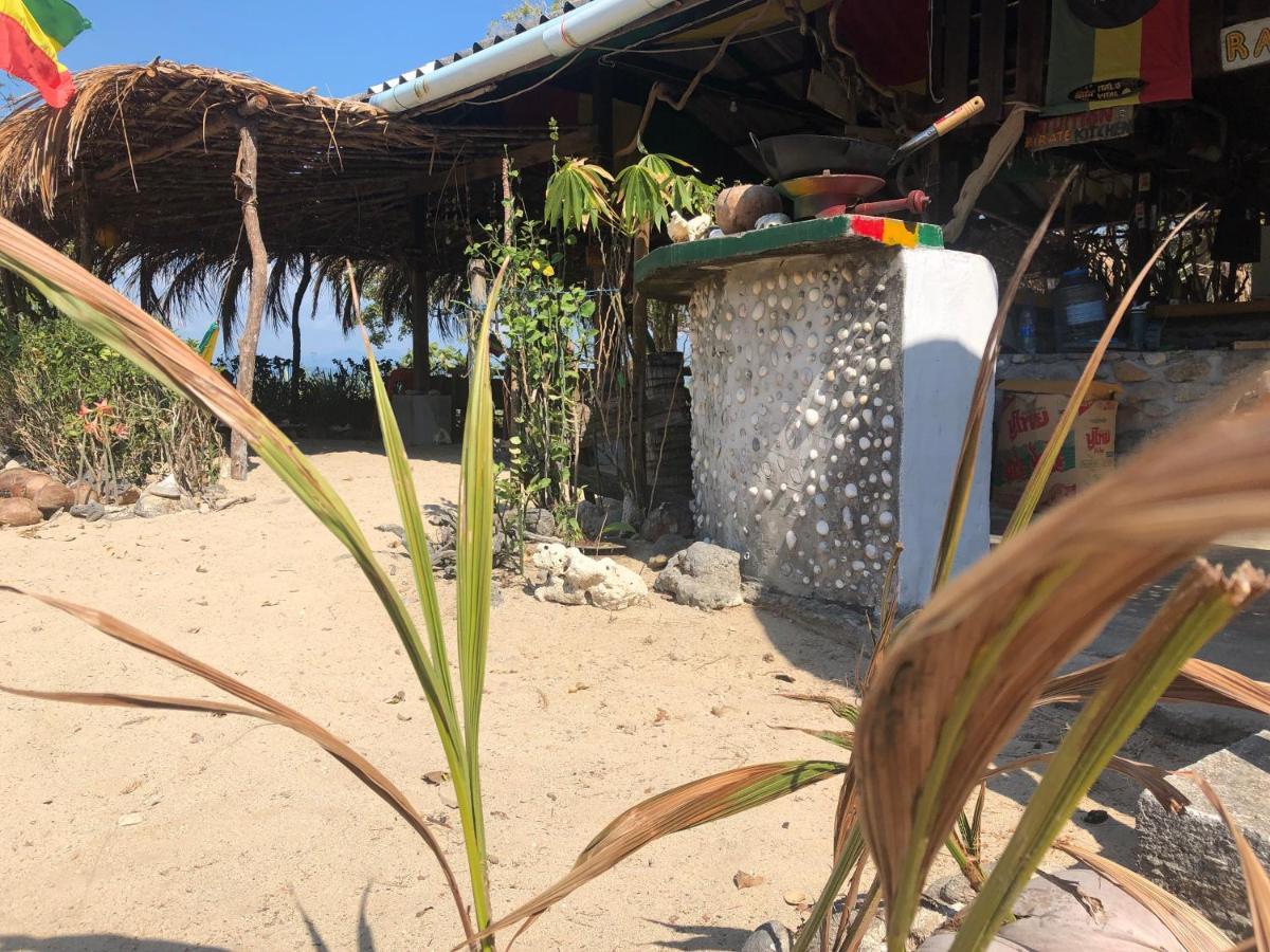 Reggae Island Private Island Ξενοδοχείο Koh Phayam Εξωτερικό φωτογραφία